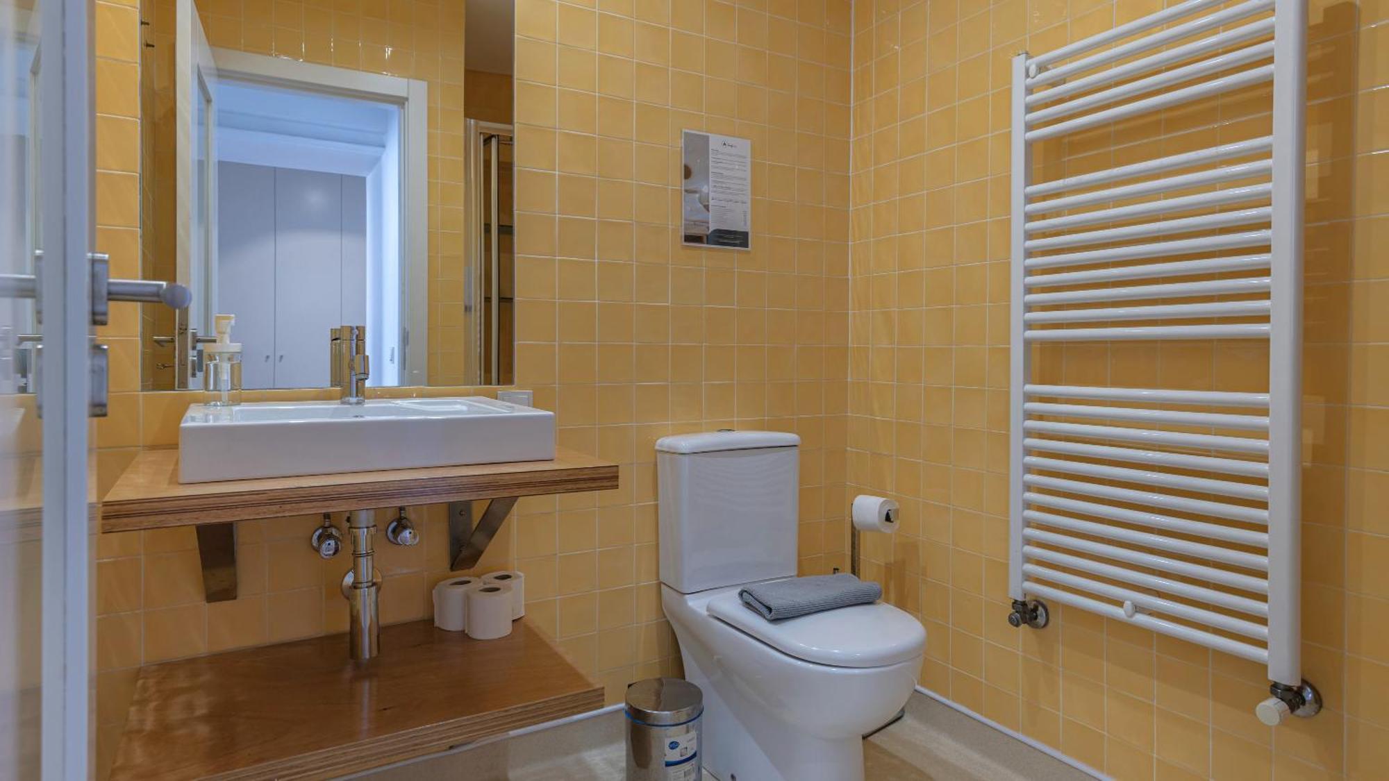 Lovelystay - Chiado 3Bedroom Wonder Lisabona Exterior foto